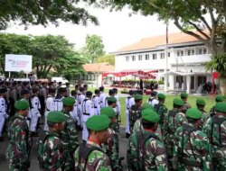 Khusyuk! Ribuan Peserta Ikuti Upacara Hari Pahlawan di Pemkab Banyuwangi, Bupati Ipuk Ajak Wujudkan Semangat Juang Lewat Kerja Nyata