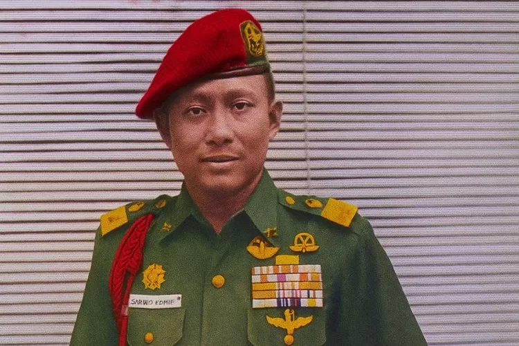 profil-sarwo-edhie-wibowo:-kakek-ahy-yang-kini-resmi-jadi-pahlawan-nasional,-jenderal-tegas-penyelamat-bangsa!