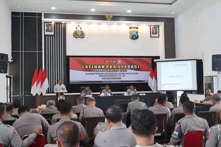 polresta-banyuwangi-siap-gelar-operasi-zebra-semeru-2025!-fokus-tertib-lalu-lintas-dan-kurangi-kecelakaan