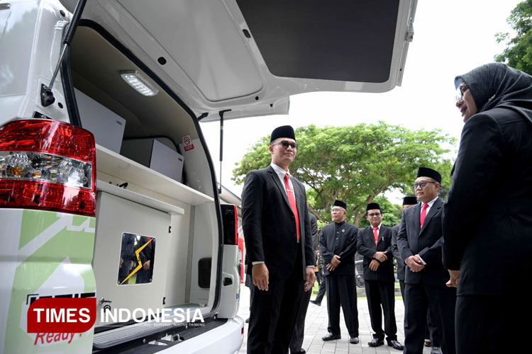 genjot-inovasi-pelayanan-publik,-pemkab-banyuwangi-perbanyak-mobil-samsat-keliling-–-times-banyuwangi