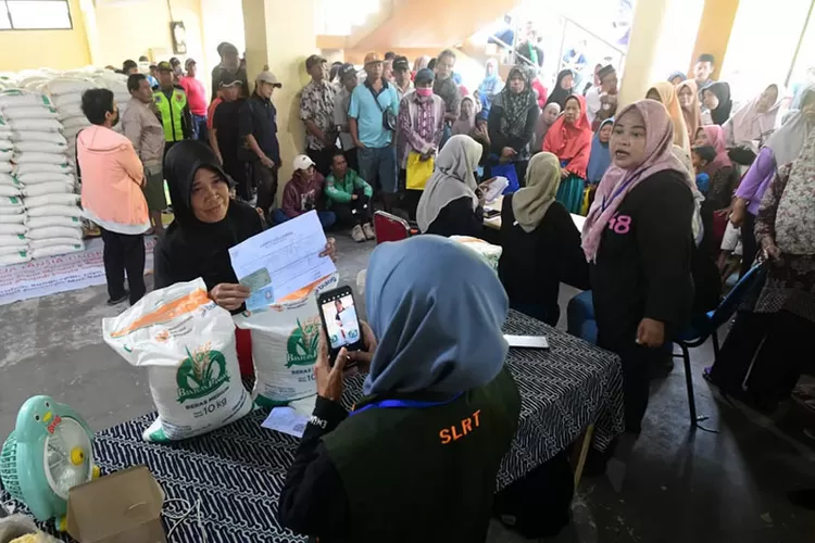 bpnt-tahap-4-cair!-jutaan-kpm-dapat-rp600-ribu,-pkh-dan-blt-kesra-menyusul-mulai-masuk-rekening