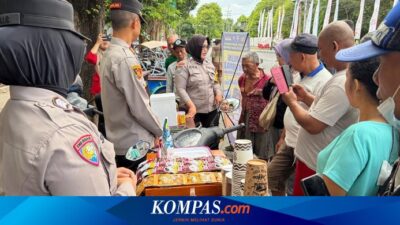 polisi-“pdkt”-lewat-jamu-dan-kopi,-warga-antusias