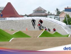 Riders Dunia Ramaikan BMX Supercross 2025 di Banyuwangi