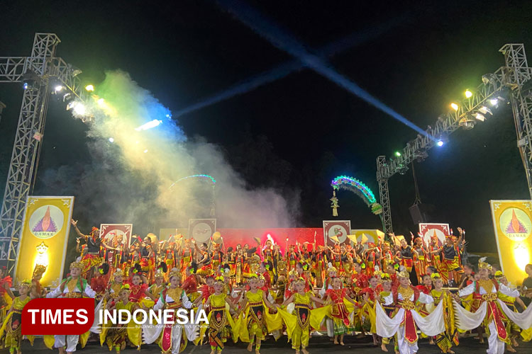lima-tahun-berkarya,-damar-art-banyuwangi-gelar-malam-puncak-ziarah-cinta-penuh-filosofi-–-times-banyuwangi
