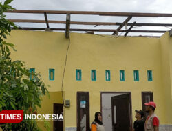 Angin Puting Beliung Terjang Gresik, 62 Rumah dan Satu Sekolah Rusak – TIMES Banyuwangi