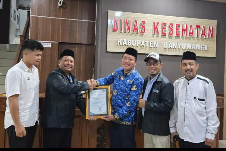 yayasan-al-uswah-terima-sertifikat-slhs-dari-dinas-kesehatan-banyuwangi