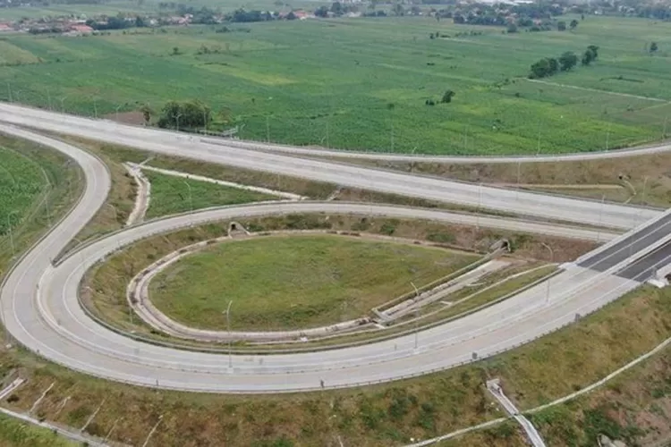 tol-probowangi-siap-dibuka-saat-nataru!-ruas-gending–paiton-bisa-dilintasi,-waktu-probolinggo–banyuwangi-tinggal-2-jam!