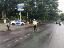Pengendara Motor Tewas Tertabrak Truk di Depan Pintu Masuk Terminal Sritanjung Banyuwangi