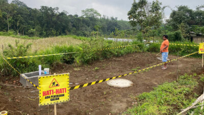 konsisten-menjaga-sumber-daya-air,-aqua-banyuwangi-kembali-bangun-sumur-resapan-–-times-banyuwangi