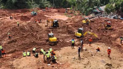 hari-keempat-longsor-cibeunying-cilacap:-dua-jenazah-lagi-ditemukan,-total-13-tewas!-1.001-personel-dikerahkan