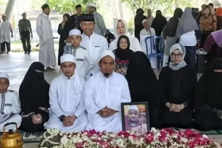 istri-wiranto-wafat-di-bandung:-terkuak-hidup-sunyi-keluarga-sang-jenderal,-tragedi-beruntun-dan-anak-bercadar-jadi-sorotan!