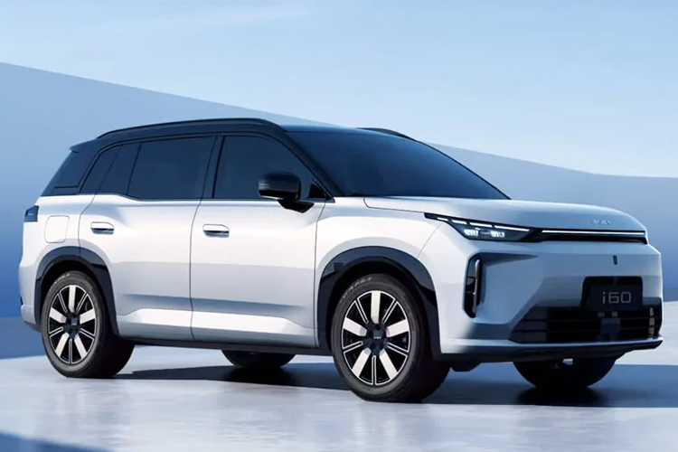 aion-i60-resmi-mengaspal-dengan-desain-dan-fitur-lebih-andal-–-times-banyuwangi