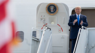 trump-pertimbangkan-kirim-pasukan-as-ke-venezuela-–-times-banyuwangi