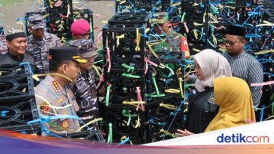 tanam-35-apartemen-ikan,-pantai-bimorejo-banyuwangi-siap-jadi-surga-pemancing