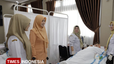 peringati-hkn-ke-61,-istri-asn-di-banyuwangi-serentak-jalani-deteksi-dini-kanker-payudara-–-times-banyuwangi