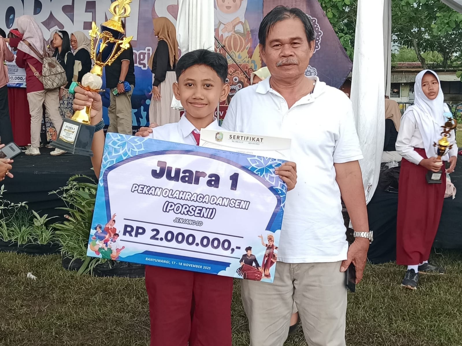 siswa-sdn-1-bajulmati-raih-juara-1-lomba-cipta-baca-puisi-tingkat-kabupaten-di-ajang-porseni-2025