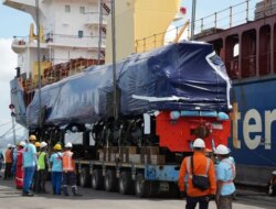 14 Lokomotif Baru CC 205 Tiba di Sumatra, Pasokan Energi Jawa-Bali Makin Andal