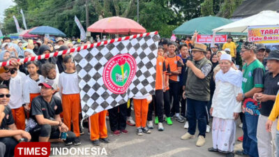 sudarman-pimpin-ribuan-guru-di-banyuwangi-rayakan-hari-guru-nasional-–-times-banyuwangi