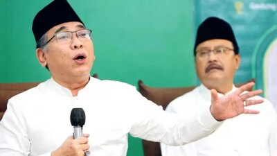 profil-lengkap-kh-yahya-cholil-staquf-(gus-yahya):-riwayat,-pemikiran,-kiprah-internasional-hingga-dinamika-terbaru-di-pbnu