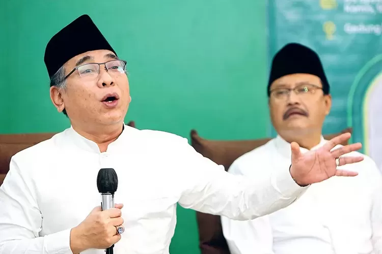 profil-lengkap-kh-yahya-cholil-staquf-(gus-yahya):-riwayat,-pemikiran,-kiprah-internasional-hingga-dinamika-terbaru-di-pbnu