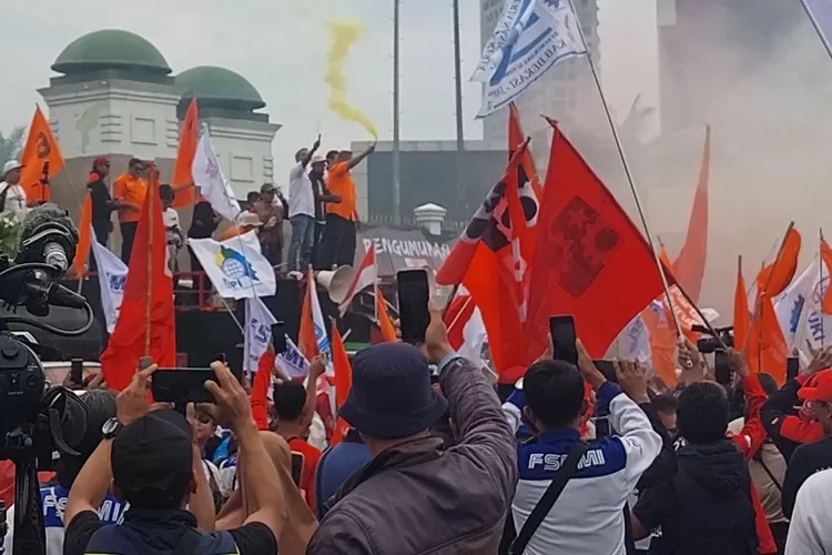 kspi-tunda-demo-24-november,-buruh-siapkan-mogok-nasional-desember-2025