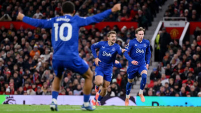 everton-tundukkan manchester-united-1-0,-laga-diwarnai-kartu-merah-gegara-menampar-rekan-sendiri-–-times-banyuwangi