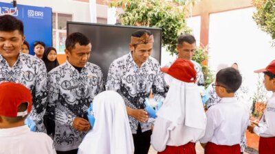 bri-peduli-rayakan-hari-guru-nasional-2025,-berikan-apresiasi-dan-dukungan-nyata-bagi-para-pendidik-di-bogor