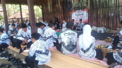 guru-gugus-1-wongsorejo-gelar-tasyakuran-hari-guru-nasional-di-bunder