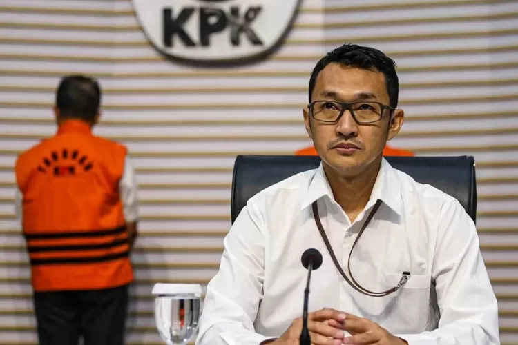 update-kasus-korupsi-kereta-api-djka,-kpk-panggil-pejabat-dan-manajer-proyek-sebagai-saksi