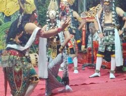 Topeng Madura, Mamaca dan Omprog Gandrung Kecaruk Di Bayu Songgon