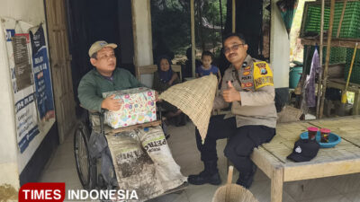 kunjungi-disabilitas-produktif-di-kalikuning,-aparat-polres-pacitan-beri-semangat-dan-bantuan-–-times-banyuwangi
