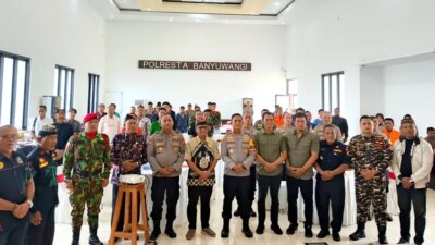 polresta-banyuwangi-perkuat-pokdar-kamtibmas-untuk-wujudkan-keamanan-partisipatif-dan-dukung-pariwisata