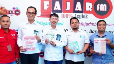 pln-up3-banyuwangi-edukasi-pelanggan-soal-swacam-dan-promo-power-hero-di-fajar-fm