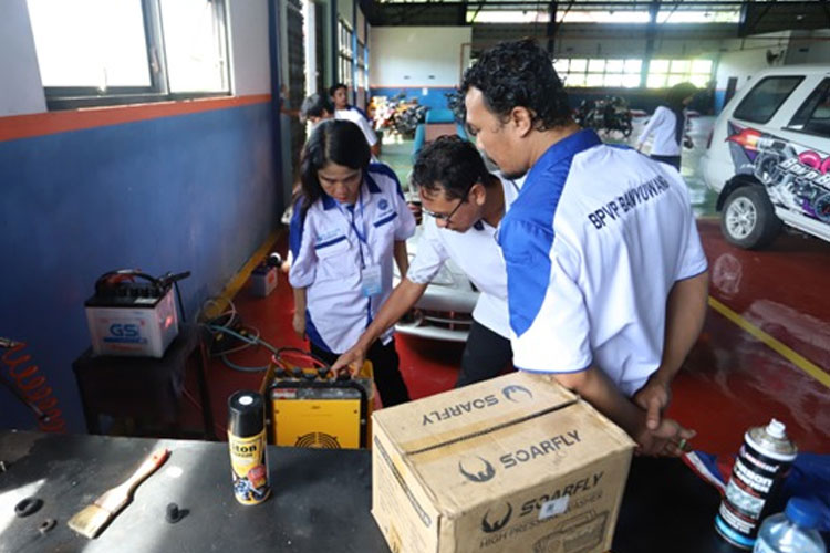bpvp-banyuwangi-beri-pelatihan-otomotif-mantan-pecandu-narkoba-untuk-siap-kerja-–-times-banyuwangi