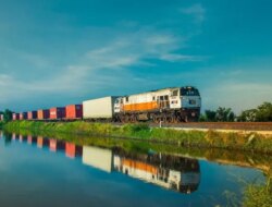 Menjelang Penerapan ODOL 2027, Kereta Api Siap Jadi Tulang Punggung Distribusi Nasional