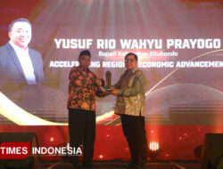 Raih The Gateway Leader Award ATI 2025, Bupati Yusuf Rio: Pengakuan Nasional bahwa Situbondo Telah Bergerak Maju – TIMES Banyuwangi