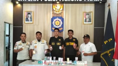 banyuwangi-gencarkan-operasi-gempur-rokok-ilegal,-satpol-pp-dan-bea-cukai-perketat-pengawasan-di-pasar