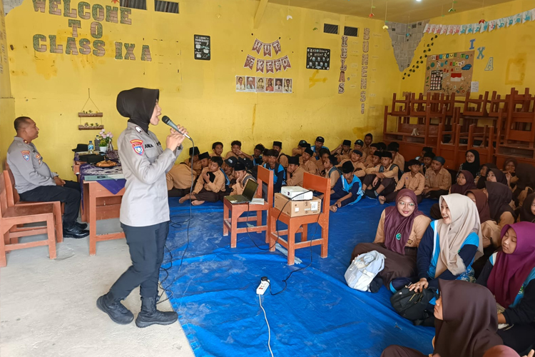 ciptakan-ruang-belajar-nyaman,-polresta-banyuwangi-perkuat-pembinaan-disiplin-dan-anti-bullying-di-kalangan-pelajar-–-times-banyuwangi