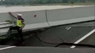 deretan-jalan-tol-di-sumatera-lumpuh-akibat-banjir-dan-longsor,-ini-yang-dilakukan-hutama-karya