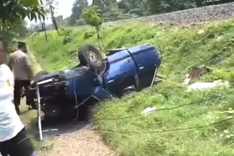 satu-balita-selamat-dalam-insiden-sedan-tertabrak-ka-di-beji-pasuruan-–-times-banyuwangi