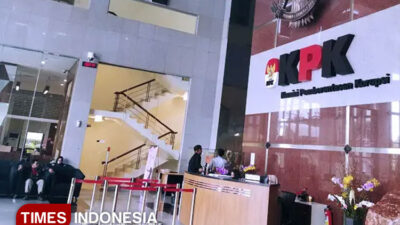 kpk-periksa-13-saksi-terkait-kasus-suap-ponorogo-–-times-banyuwangi