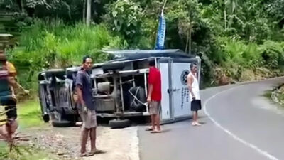 mobil-pengantar-mbg-di-glagah-banyuwangi-terguling-usai-ambil-ompreng-–-times-banyuwangi