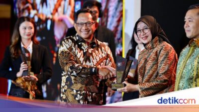 bupati-ipuk-boyong-penghargaan-mendagri-berkat-tata-kelola-pemerintahan