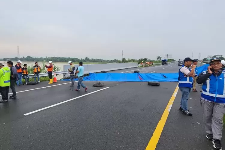 kabar-gembira!-jalan-tol-paluh-kemiri–tanjung-morawa-dibuka-kembali-4-desember-2025,-perbaikan-amblas-hampir-rampung