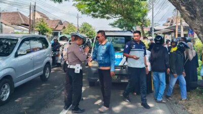 kecelakaan-maut-di-kedayunan-banyuwangi,-honda-cbr-tabrak-pohon-usai-senggolan,-satu-tewas