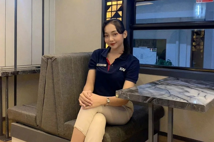 suka-duka-ira-setyawati-jadi-pramugari,-atur-waktu-hingga-jauh-dari-keluarga-–-times-banyuwangi