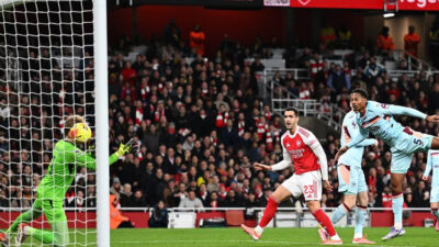 jinakkan-brentford-2-0,-arsenal-mantap-di-puncak-dengan-keunggulan-5-poin-–-times-banyuwangi