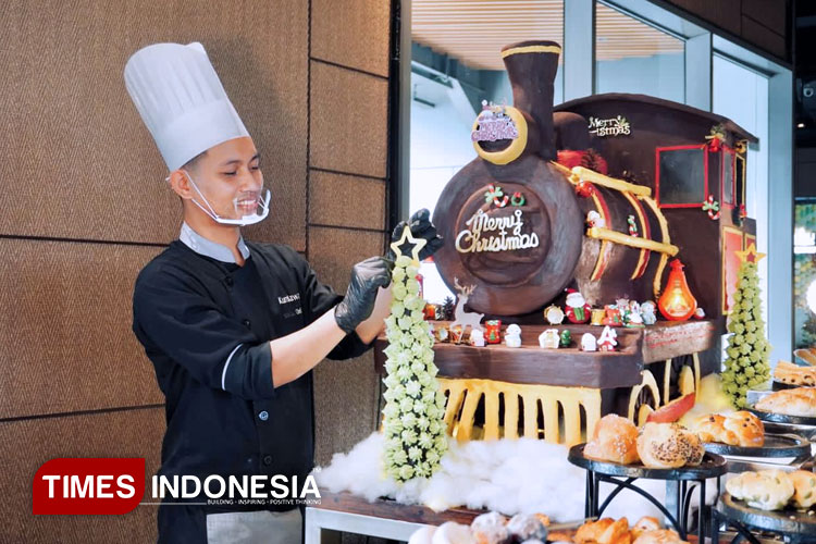 tut-tuuut…-grand-mercure-malang-mirama-pamerkan-kereta-dari-60-kg-cokelat-–-times-banyuwangi