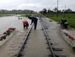 Air Sawah Meluap, KA Siliwangi Sempat Tertahan di Jalur Cianjur-Sukabumi – TIMES Banyuwangi