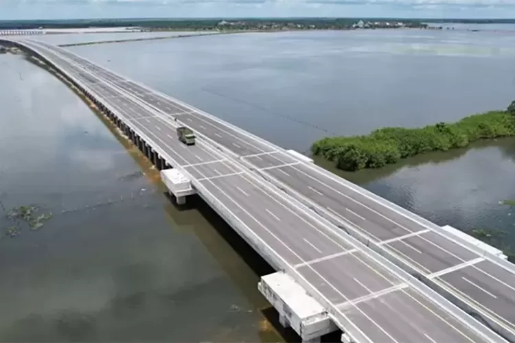 tol-indralaya–prabumulih-senilai-rp12,5-triliun-pangkas-waktu-tempuh-jadi-1-jam,-warga-sumsel-bangga